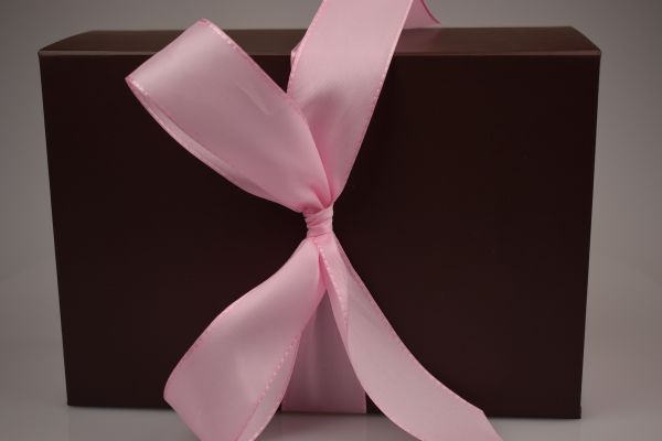 Geschenkbox mit Schleife Braun-Rosa in 18x10x7 cm